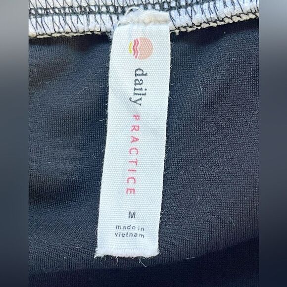 Daily Practice x Anthropologie Full Court midi skirt Black color-block. Medium - Picture 7 of 9